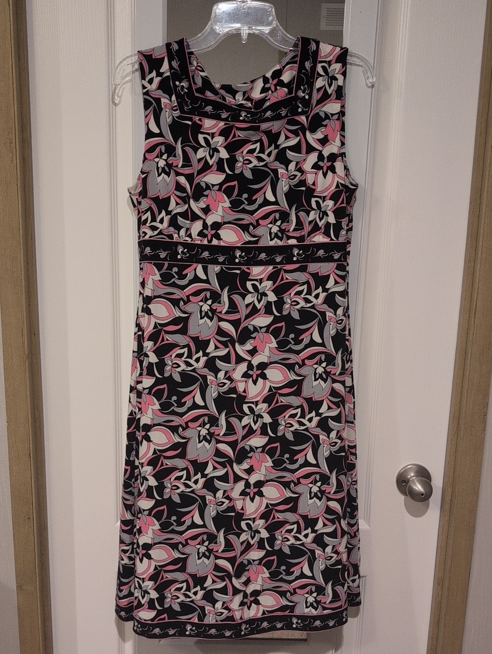 Tahari Black Pink and White Floral Sleeveless Dress